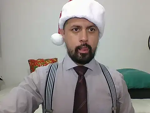 Snapshot of TRIISTAN_KING10 chatting on December 2024 09:00:02 PM TRIISTAN KING10 online show from December 2024 09:00:02 PM