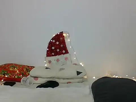 Snapshot of TRIISTAN_KING10 chatting on December 2024 12:04:01 AM TRIISTAN KING10 online show from December 2024 12:04:01 AM