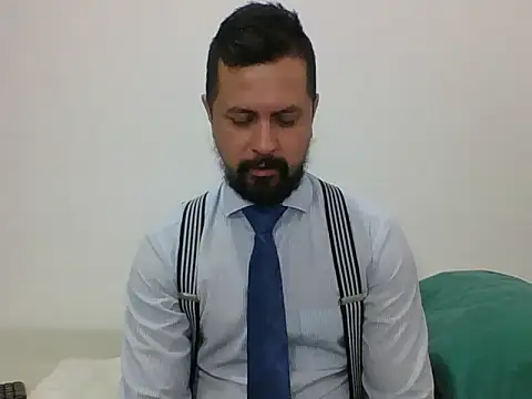 Snapshot of TRIISTAN_KING10 chatting on January 2025 03:16:02 PM TRIISTAN KING10 online show from January 2025 03:16:02 PM