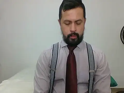 Snapshot of TRIISTAN_KING10 chatting on January 2025 02:08:02 PM TRIISTAN KING10 online show from January 2025 02:08:02 PM