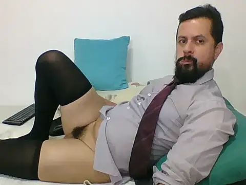 Snapshot of TRIISTAN_KING10 chatting on February 2025 09:04:02 PM TRIISTAN KING10 online show from February 2025 09:04:02 PM