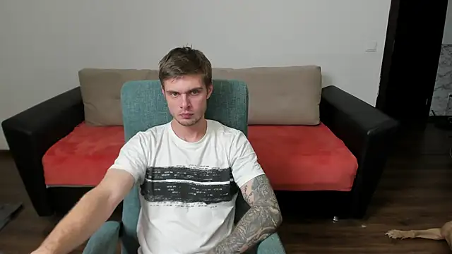 maks wolfis online show from January 2025 02:30:01 PM