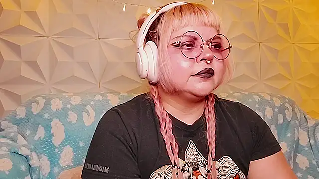 Satyn doll online show from May 2026 12:07:01 AM
