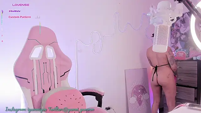 Snapshot of cute_catlyn chatting on September 2025 01:35:01 PM cute catlyn online show from September 2025 01:35:01 PM