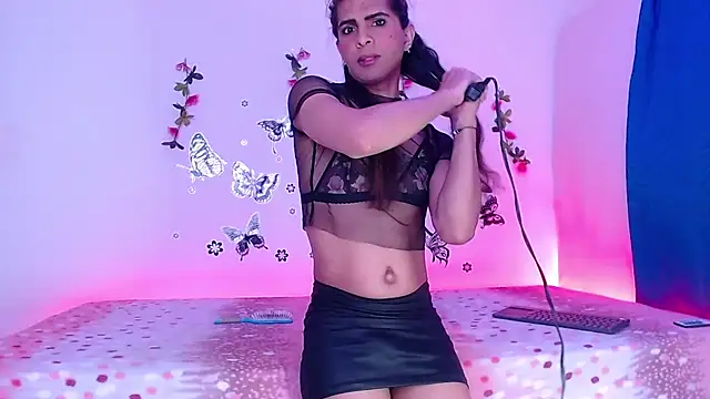 karen sofia  online show from February 2025 11:45:01 PM