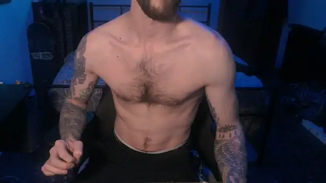 Snapshot of SexxxyLouis chatting on January 2025 11:34:01 AM SexxxyLouis online show from January 2025 11:34:01 AM