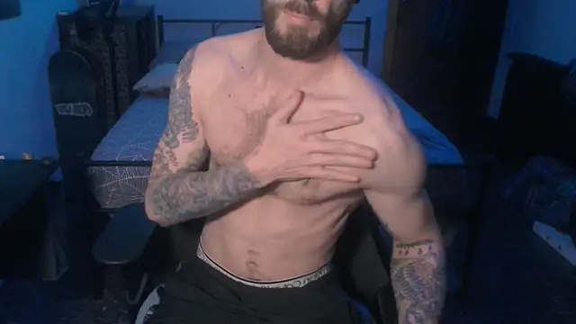 Snapshot of SexxxyLouis chatting on January 2025 02:19:01 PM SexxxyLouis online show from January 2025 02:19:01 PM