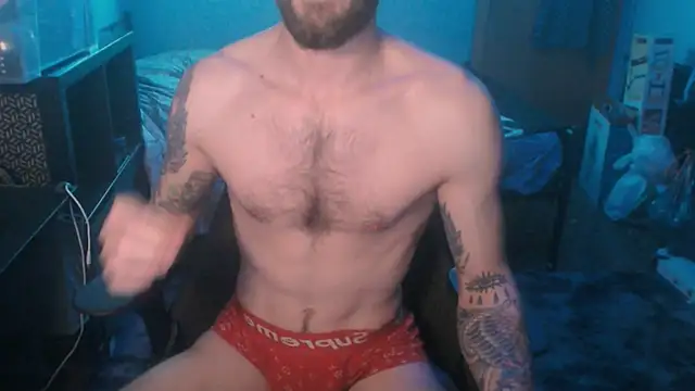 Snapshot of SexxxyLouis chatting on February 2025 09:28:01 PM SexxxyLouis online show from February 2025 09:28:01 PM