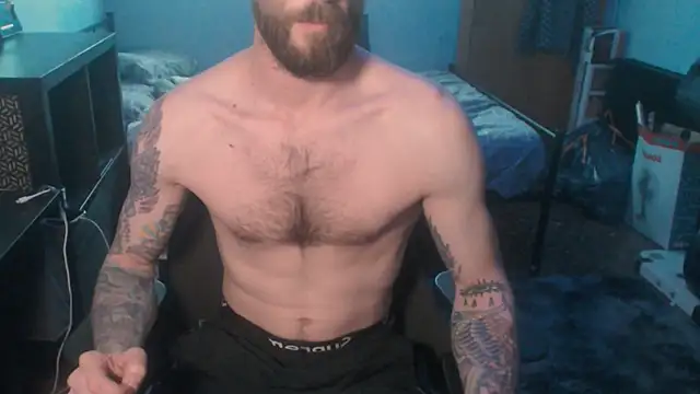 Snapshot of SexxxyLouis chatting on February 2025 08:42:01 PM SexxxyLouis online show from February 2025 08:42:01 PM