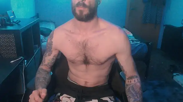 Snapshot of SexxxyLouis chatting on February 2025 08:50:02 PM SexxxyLouis online show from February 2025 08:50:02 PM