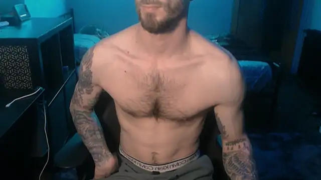 Snapshot of SexxxyLouis chatting on February 2025 08:31:01 PM SexxxyLouis online show from February 2025 08:31:01 PM