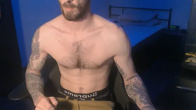 Snapshot of SexxxyLouis chatting on March 2025 07:11:02 PM SexxxyLouis online show from March 2025 07:11:02 PM