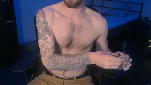 Snapshot of SexxxyLouis chatting on March 2025 01:39:01 PM SexxxyLouis online show from March 2025 01:39:01 PM