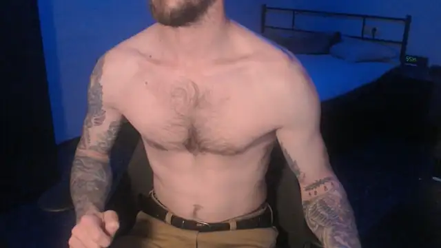 Snapshot of SexxxyLouis chatting on March 2025 01:24:02 PM SexxxyLouis online show from March 2025 01:24:02 PM