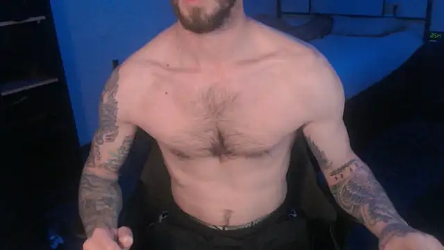 Snapshot of SexxxyLouis chatting on March 2025 01:29:02 PM SexxxyLouis online show from March 2025 01:29:02 PM