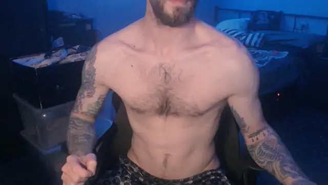 Snapshot of SexxxyLouis chatting on March 2025 09:24:01 PM SexxxyLouis online show from March 2025 09:24:01 PM