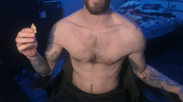 Snapshot of SexxxyLouis chatting on March 2025 06:37:02 PM SexxxyLouis online show from March 2025 06:37:02 PM