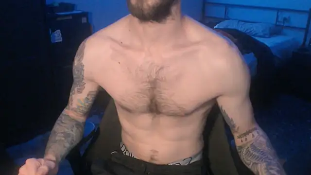 Snapshot of SexxxyLouis chatting on March 2025 11:00:01 AM SexxxyLouis online show from March 2025 11:00:01 AM