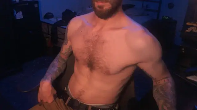 Snapshot of SexxxyLouis chatting on September 2025 07:35:01 PM SexxxyLouis online show from September 2025 07:35:01 PM