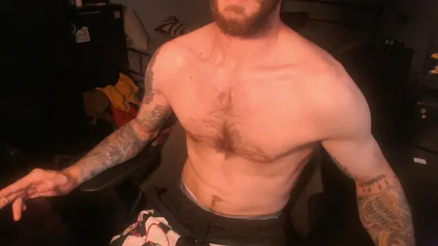 Snapshot of SexxxyLouis chatting on September 2025 02:07:02 PM SexxxyLouis online show from September 2025 02:07:02 PM