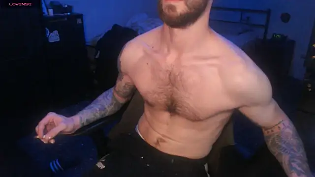 Snapshot of SexxxyLouis chatting on October 2025 10:55:01 AM SexxxyLouis online show from October 2025 10:55:01 AM