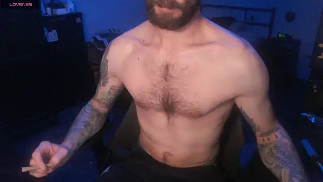 Snapshot of SexxxyLouis chatting on October 2025 08:09:01 PM SexxxyLouis online show from October 2025 08:09:01 PM