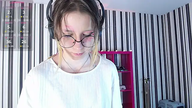  Hanna Moon  online show from February 2025 07:15:01 AM