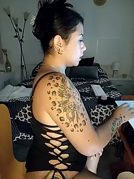 little susie online show from November 2025 09:20:02 AM