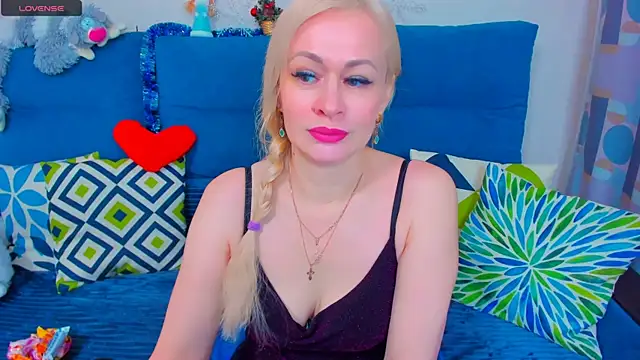 EllenMoore online show from January 2025 02:33:01 AM