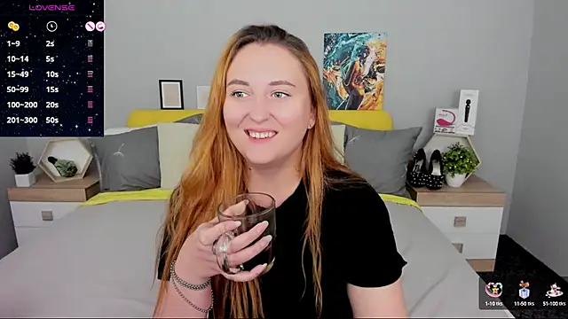 BabeLessi online show from September 2025 05:34:02 PM