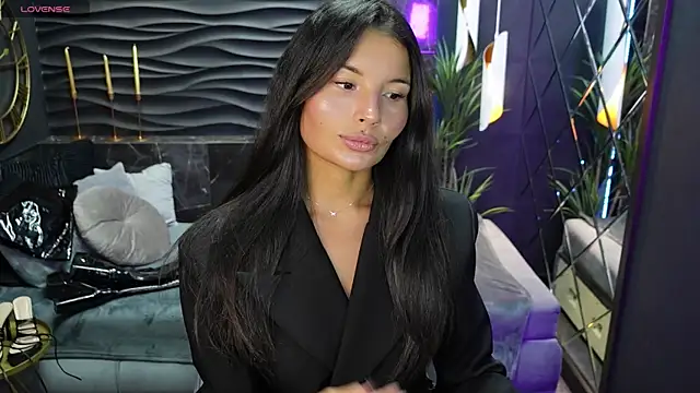 ErikaSoft online show from March 2025 05:33:02 AM