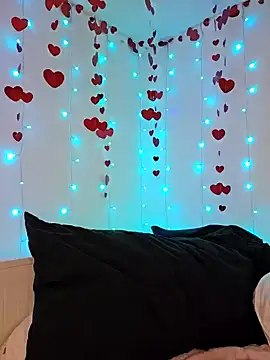 LilyOrion online show from February 2025 07:10:01 PM