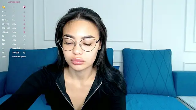 kwana colada online show from October 2025 11:17:01 AM