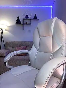 milly cruz online show from September 2025 11:49:02 PM