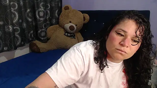 ANGELIQUE KLANE online show from April 2026 04:15:02 AM