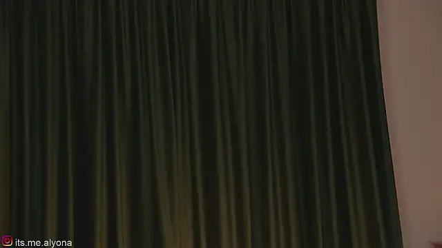 AlyonaX online show from March 2026 08:35:02 PM