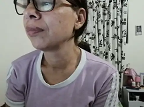 Snapshot of mari657 chatting on January 2025 03:43:01 AM mari657 online show from January 2025 03:43:01 AM