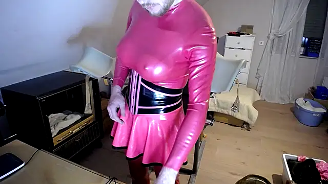 Snapshot of Kinkidani86 chatting on October 2025 05:22:02 PM Kinkidani86 online show from October 2025 05:22:02 PM