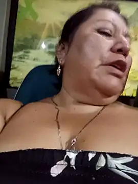 Brenda Berck  online show from December 2025 12:40:02 AM