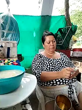 Brenda Berck  online show from March 2026 01:50:01 PM