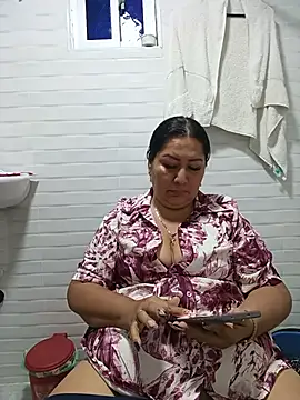 Brenda Berck  online show from May 2026 12:06:01 AM