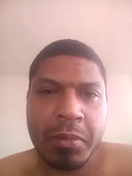 Snapshot of JohnJohn9567 chatting on May 2026 01:20:02 PM JohnJohn9567 online show from May 2026 01:20:02 PM