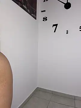 miapichxs online show from March 2026 03:34:02 AM