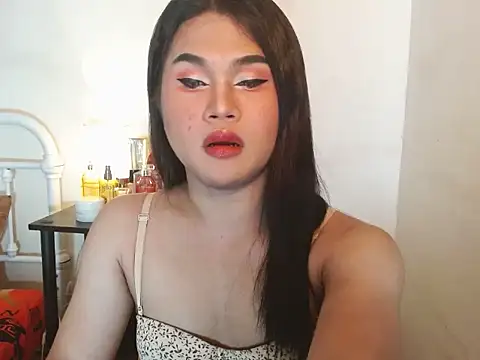 JustineBIGCUM online show from October 2025 02:52:01 AM