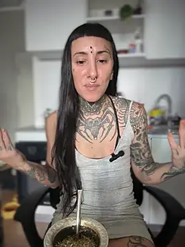 Snapshot of samisamsx chatting on December 2025 04:34:01 PM samisamsx online show from December 2025 04:34:01 PM