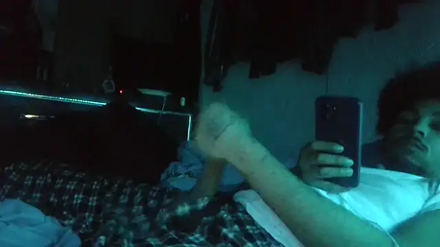 Snapshot of bigdickjojo69 chatting on January 2026 12:37:01 AM bigdickjojo69 online show from January 2026 12:37:01 AM