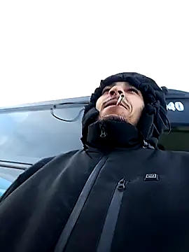 Snapshot of bigdickjojo69 chatting on January 2026 03:27:02 PM bigdickjojo69 online show from January 2026 03:27:02 PM