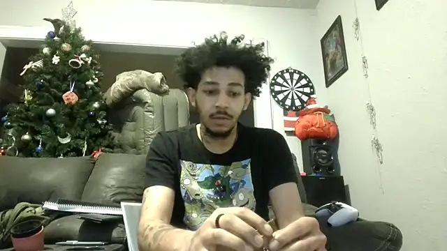 Snapshot of bigdickjojo69 chatting on February 2026 01:43:01 AM bigdickjojo69 online show from February 2026 01:43:01 AM