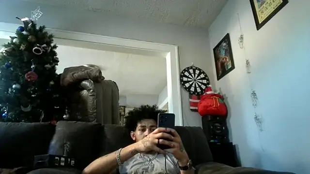 Snapshot of bigdickjojo69 chatting on February 2026 10:25:02 PM bigdickjojo69 online show from February 2026 10:25:02 PM