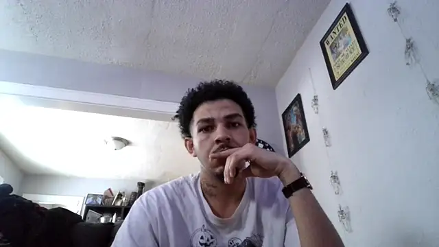 Snapshot of bigdickjojo69 chatting on February 2026 10:50:02 PM bigdickjojo69 online show from February 2026 10:50:02 PM